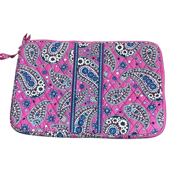Vera Bradley Boysenberry Pink Paisley Quilted Carrying Laptop Case Sleeve 17” - Picture 1 of 11